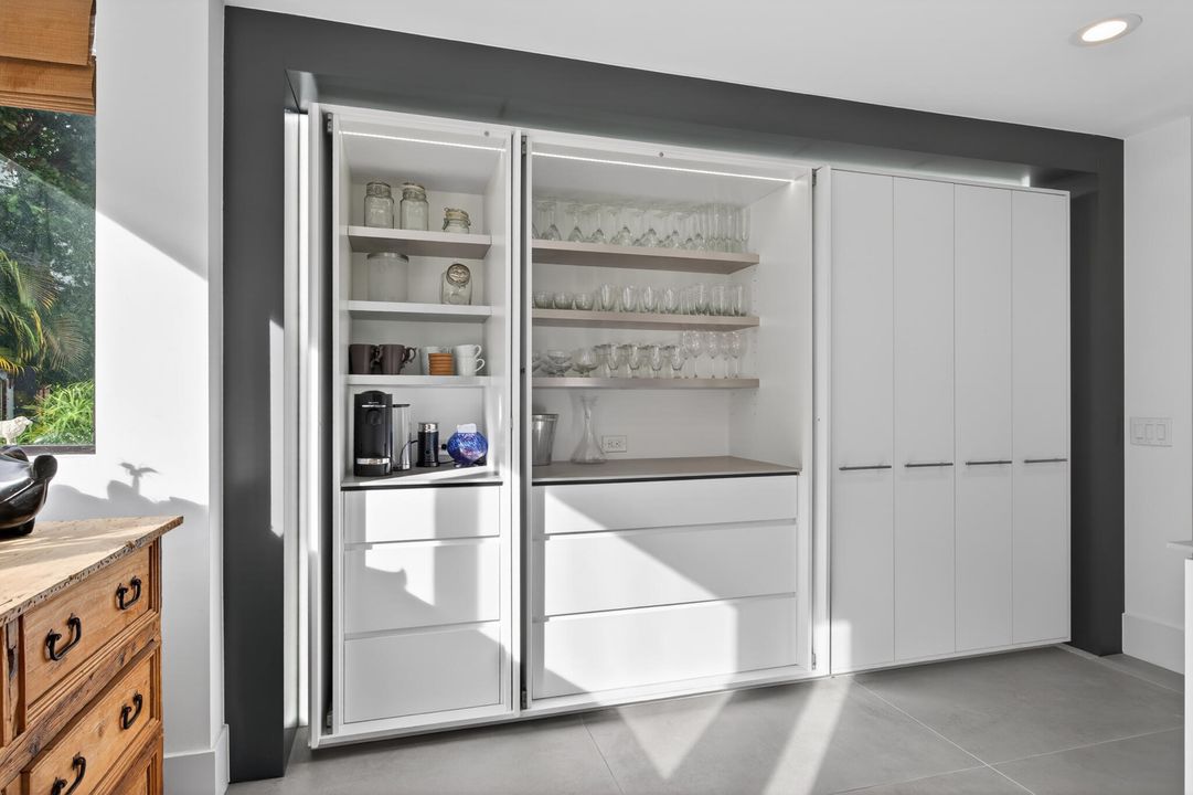 For Sale: $13,495,000 (3 beds, 4 baths, 4282 Square Feet)