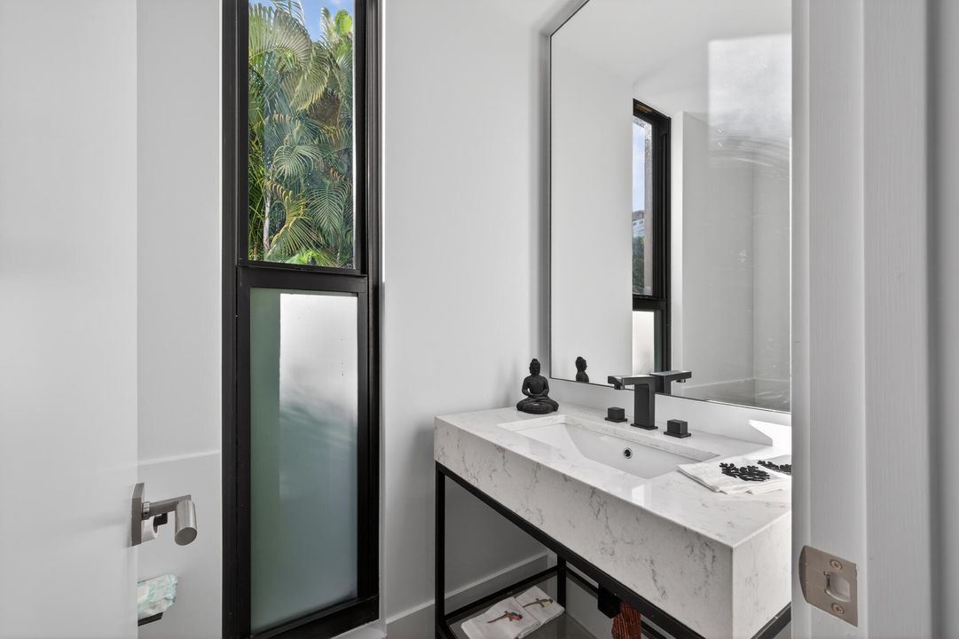 For Sale: $13,495,000 (3 beds, 4 baths, 4282 Square Feet)