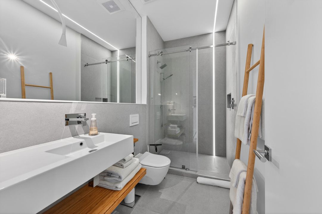 For Sale: $13,495,000 (3 beds, 4 baths, 4282 Square Feet)