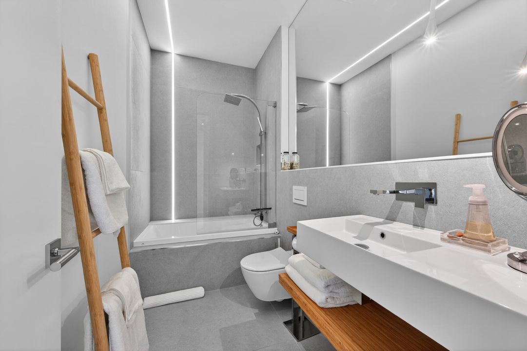 For Sale: $13,495,000 (3 beds, 4 baths, 4282 Square Feet)