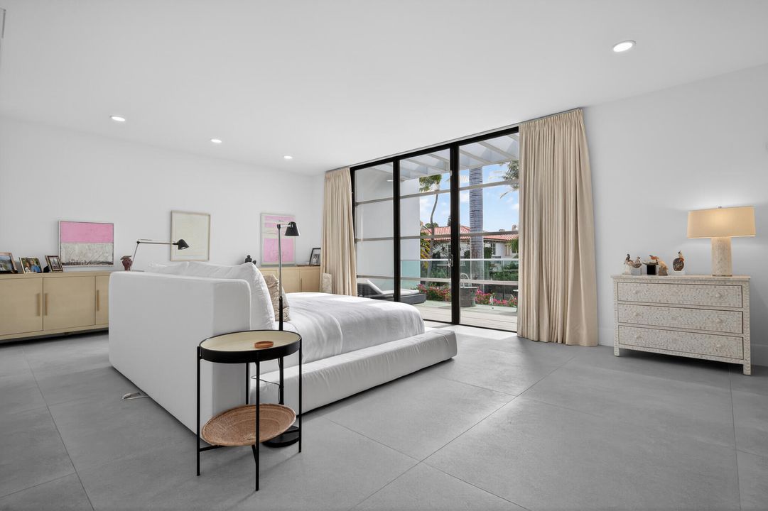 For Sale: $13,495,000 (3 beds, 4 baths, 4282 Square Feet)