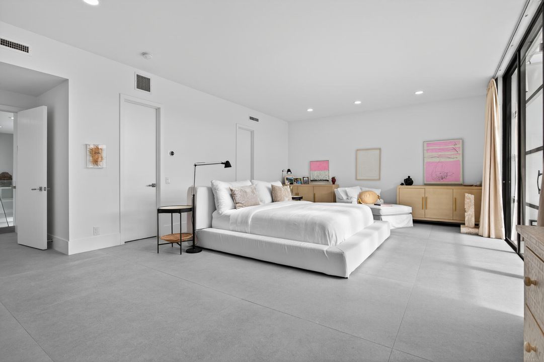 For Sale: $13,495,000 (3 beds, 4 baths, 4282 Square Feet)