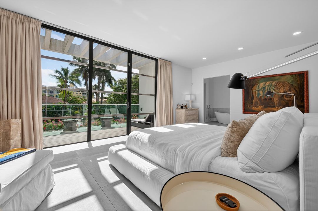 For Sale: $13,495,000 (3 beds, 4 baths, 4282 Square Feet)