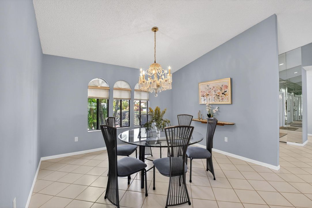 На продажу: $550,000 (2 спален, 2 ванн, 2356 Квадратных фут)