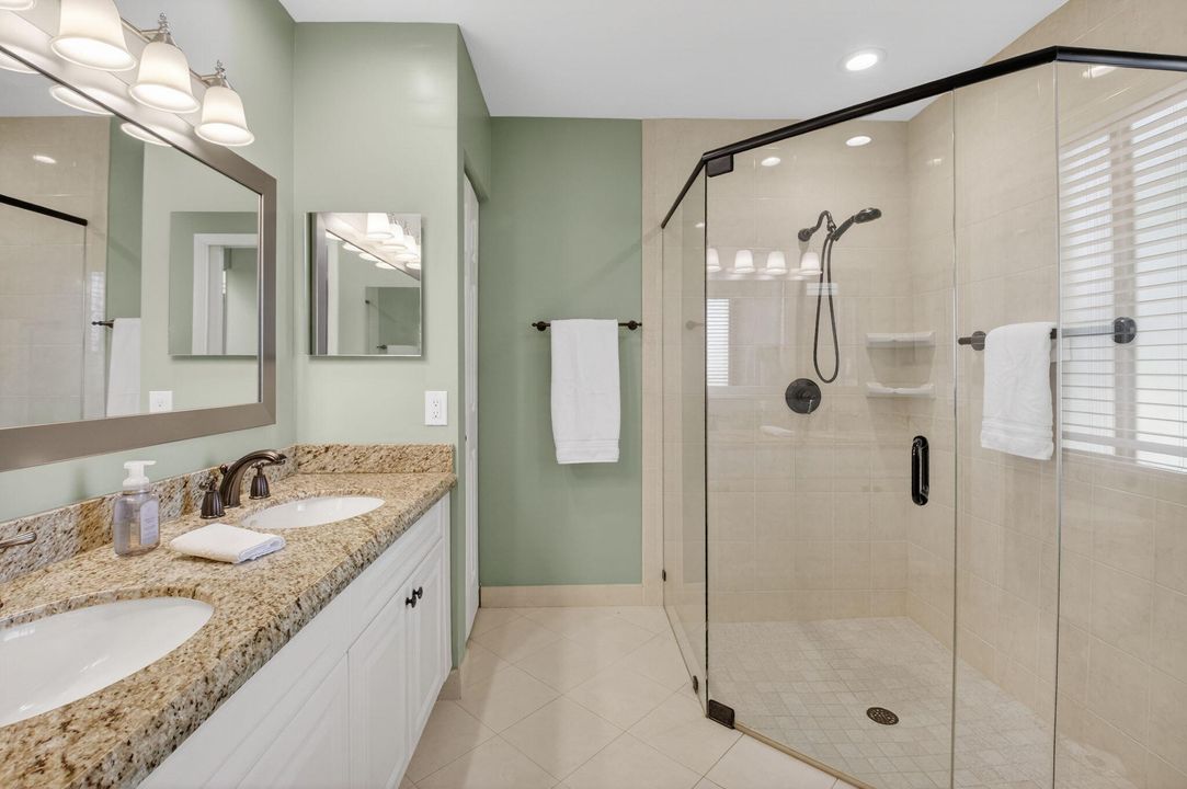 На продажу: $550,000 (2 спален, 2 ванн, 2356 Квадратных фут)