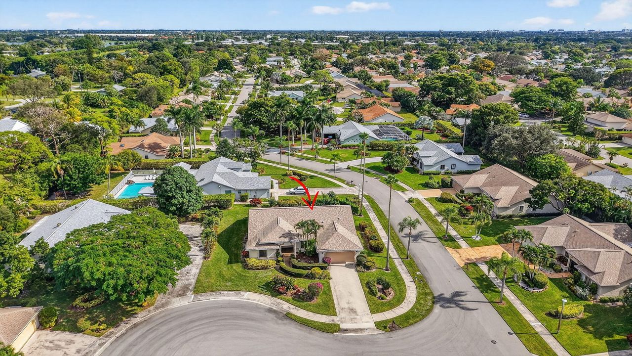 На продажу: $550,000 (2 спален, 2 ванн, 2356 Квадратных фут)