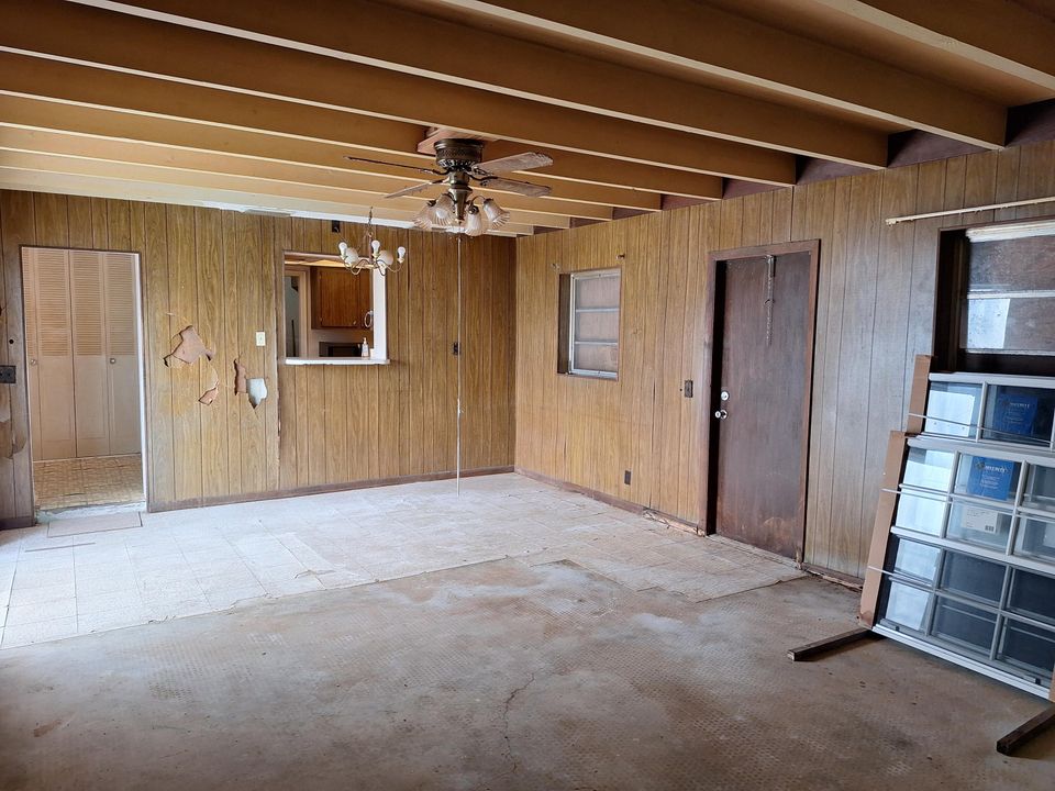 待售: $350,000 (3 贝兹, 2 浴室, 1570 平方英尺)