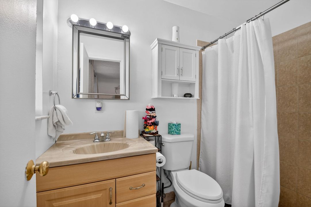 На продажу: $569,000 (3 спален, 2 ванн, 1418 Квадратных фут)