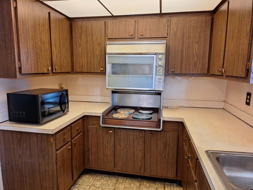 待售: $350,000 (3 贝兹, 2 浴室, 1570 平方英尺)