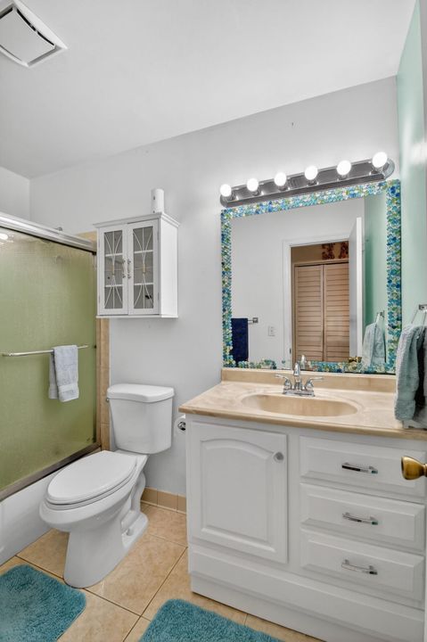 На продажу: $569,000 (3 спален, 2 ванн, 1418 Квадратных фут)