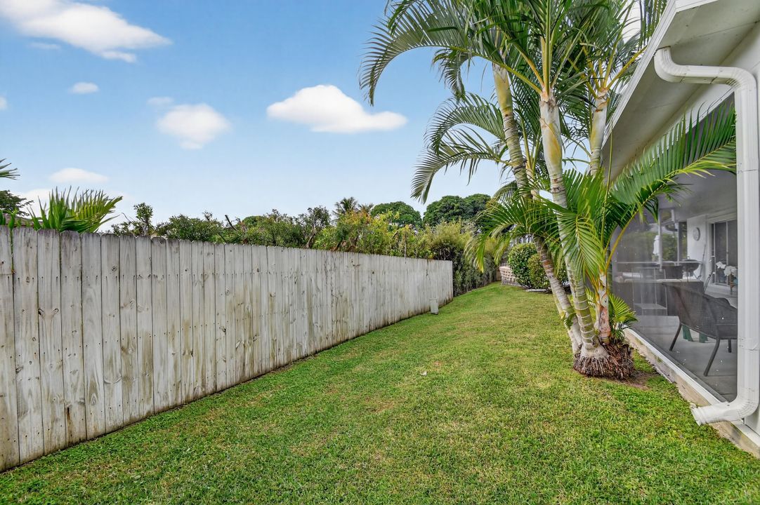 На продажу: $569,000 (3 спален, 2 ванн, 1418 Квадратных фут)