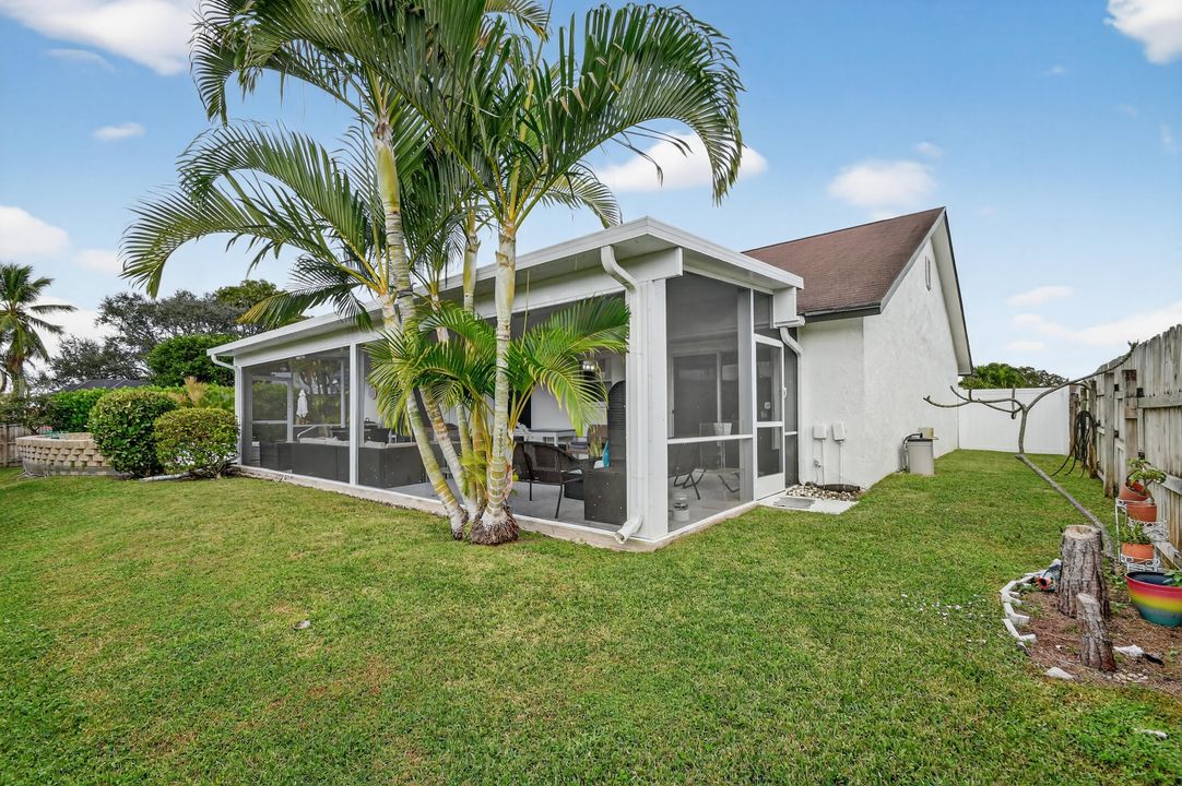 На продажу: $569,000 (3 спален, 2 ванн, 1418 Квадратных фут)