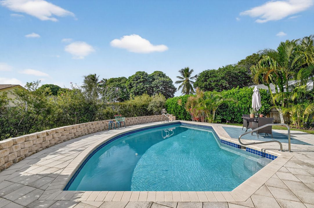 На продажу: $569,000 (3 спален, 2 ванн, 1418 Квадратных фут)