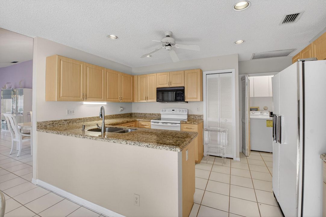 Active With Contract: $849,900 (3 beds, 3 baths, 1952 Square Feet)