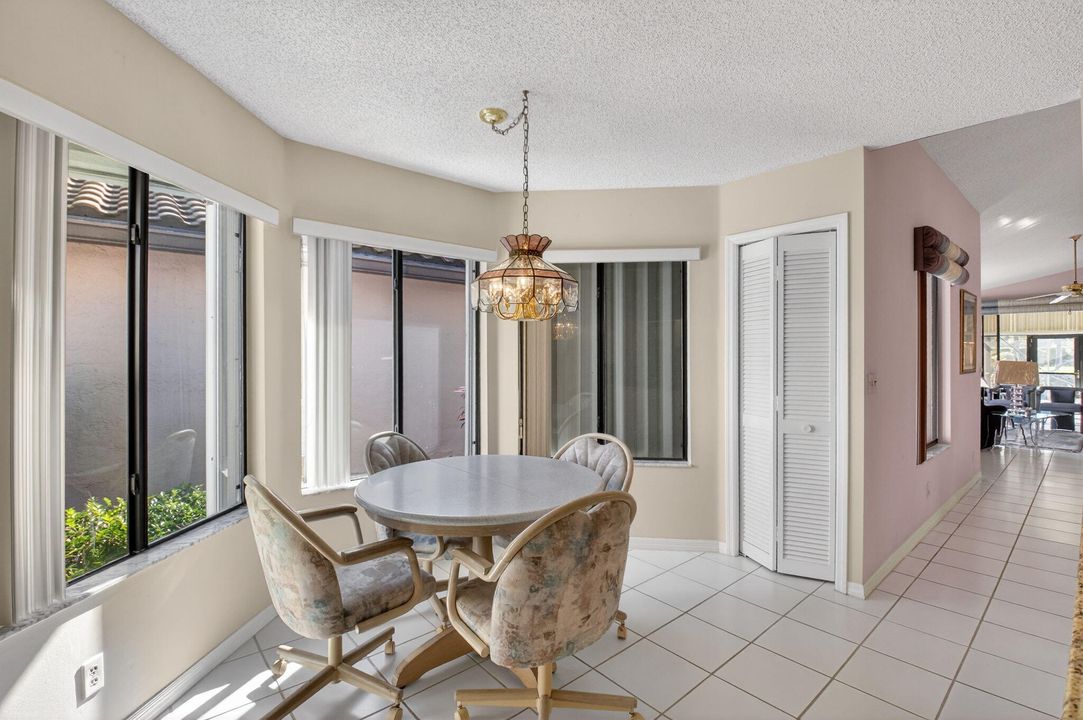 Active With Contract: $849,900 (3 beds, 3 baths, 1952 Square Feet)