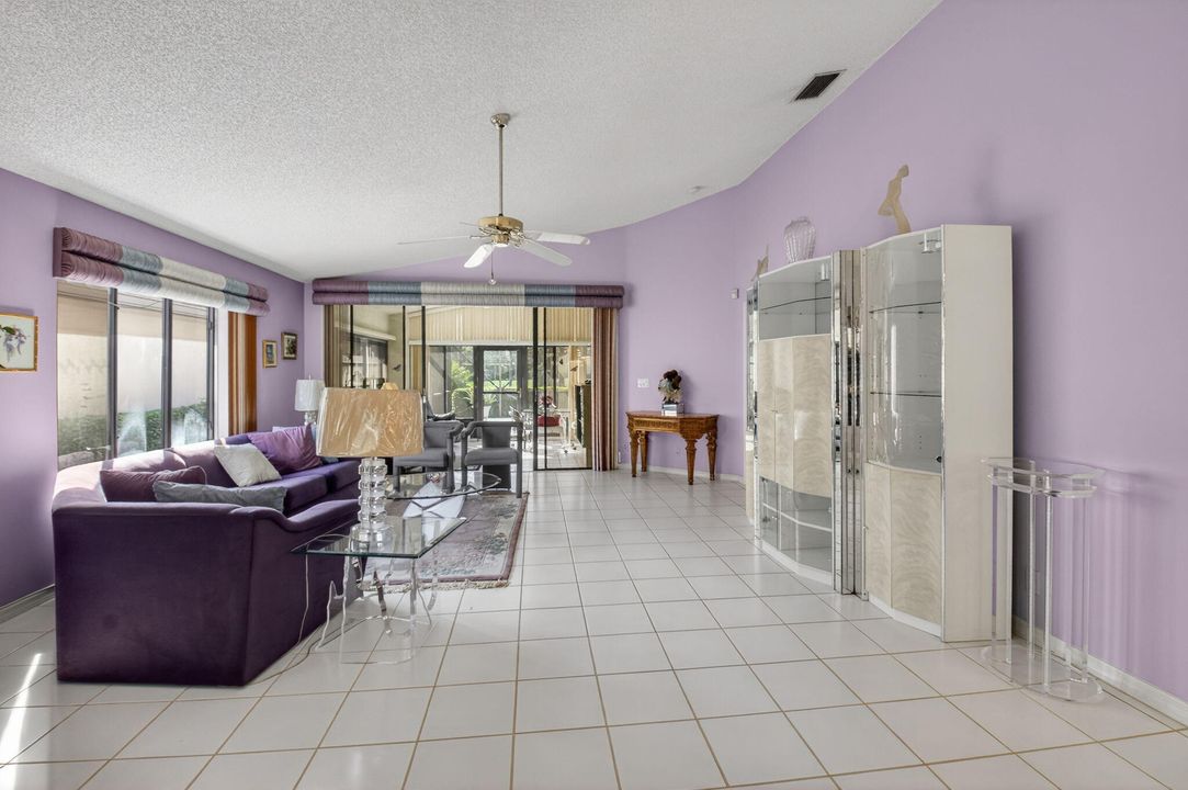 Active With Contract: $849,900 (3 beds, 3 baths, 1952 Square Feet)