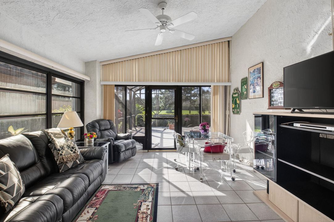 Active With Contract: $849,900 (3 beds, 3 baths, 1952 Square Feet)