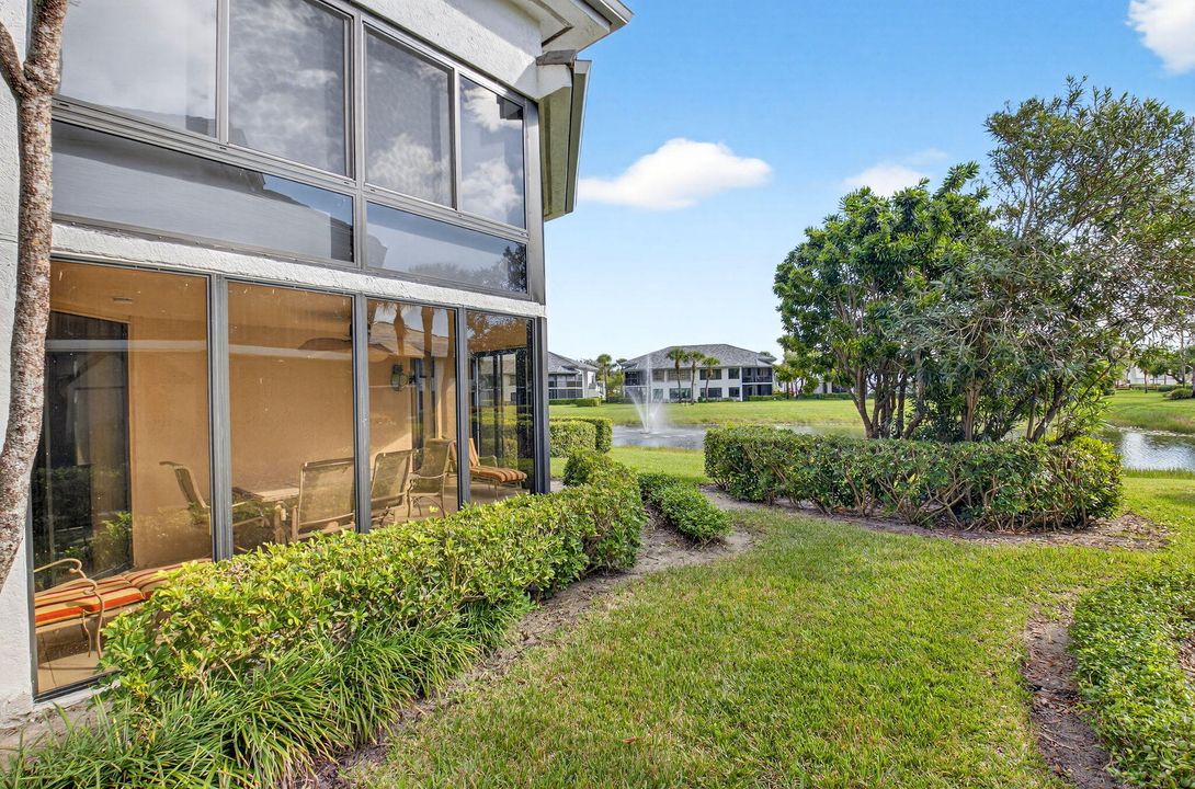 For Sale: $359,900 (2 beds, 2 baths, 1688 Square Feet)