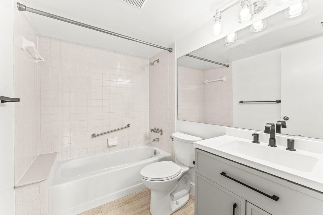 For Sale: $197,000 (2 beds, 2 baths, 1106 Square Feet)