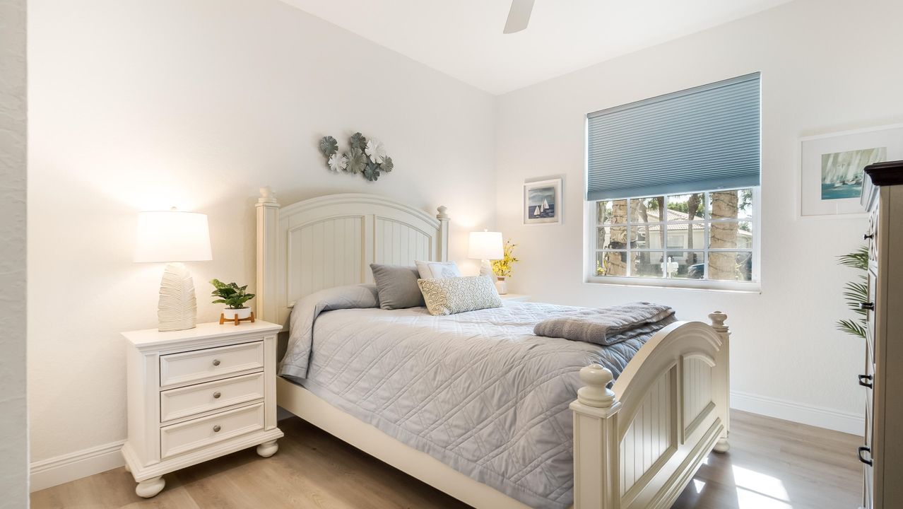 For Sale: $565,000 (3 beds, 2 baths, 1984 Square Feet)