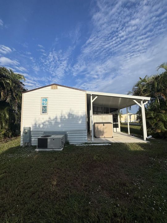 For Sale: $49,900 (2 beds, 2 baths, 938 Square Feet)