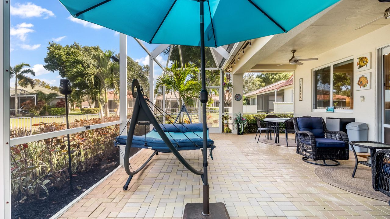 For Sale: $565,000 (3 beds, 2 baths, 1984 Square Feet)