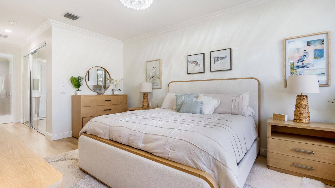 For Sale: $565,000 (3 beds, 2 baths, 1984 Square Feet)