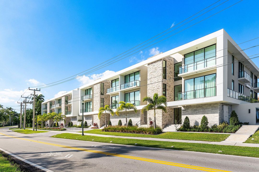 En Venta: $2,650,000 (3 camas, 3 baños, 2035 Pies cuadrados)