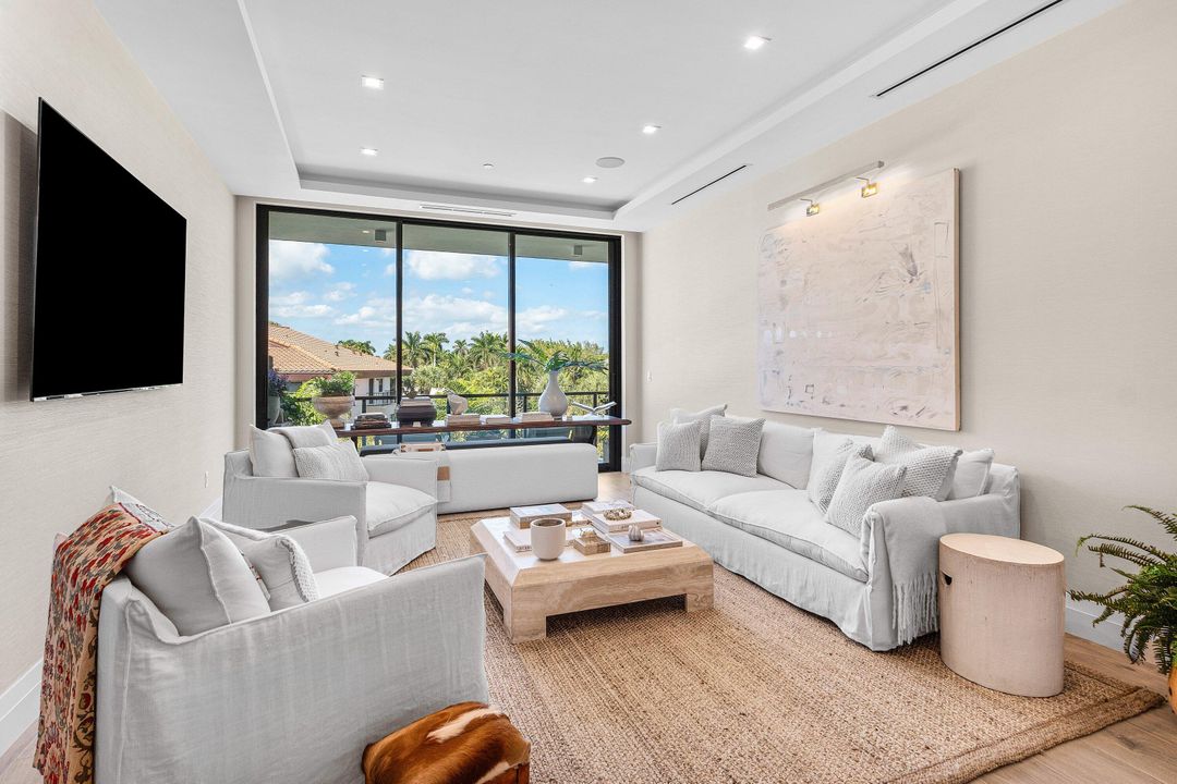 En Venta: $2,650,000 (3 camas, 3 baños, 2035 Pies cuadrados)