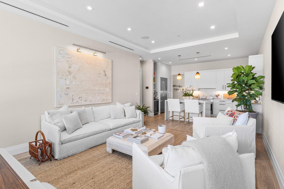 En Venta: $2,650,000 (3 camas, 3 baños, 2035 Pies cuadrados)