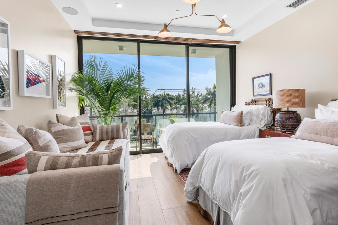 En Venta: $2,650,000 (3 camas, 3 baños, 2035 Pies cuadrados)