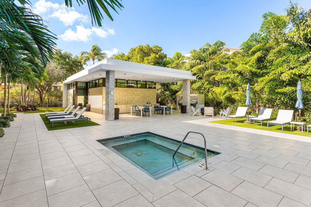 En Venta: $2,650,000 (3 camas, 3 baños, 2035 Pies cuadrados)