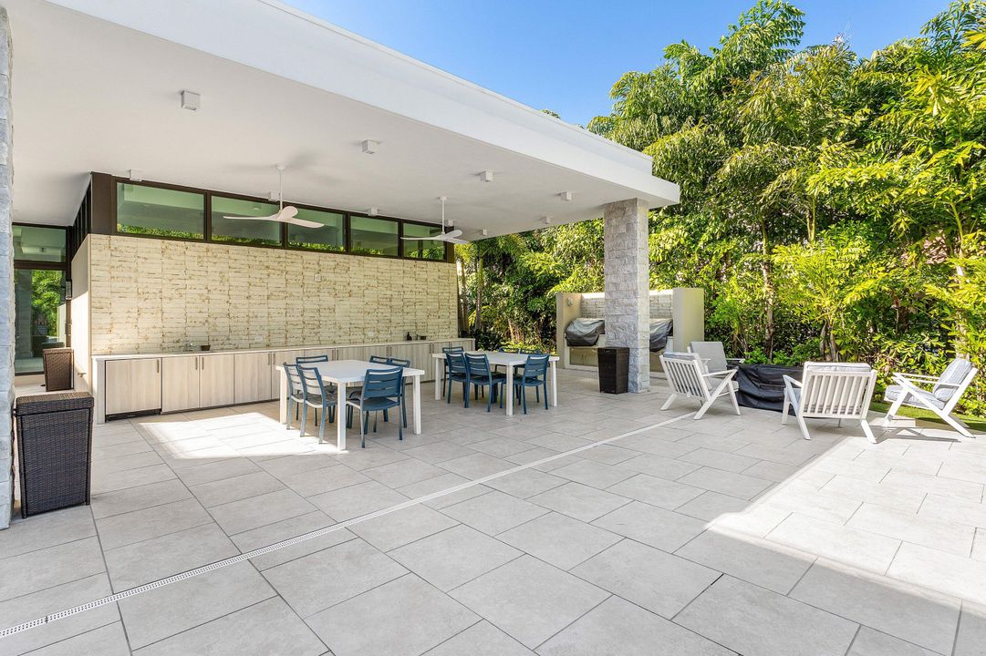 En Venta: $2,650,000 (3 camas, 3 baños, 2035 Pies cuadrados)