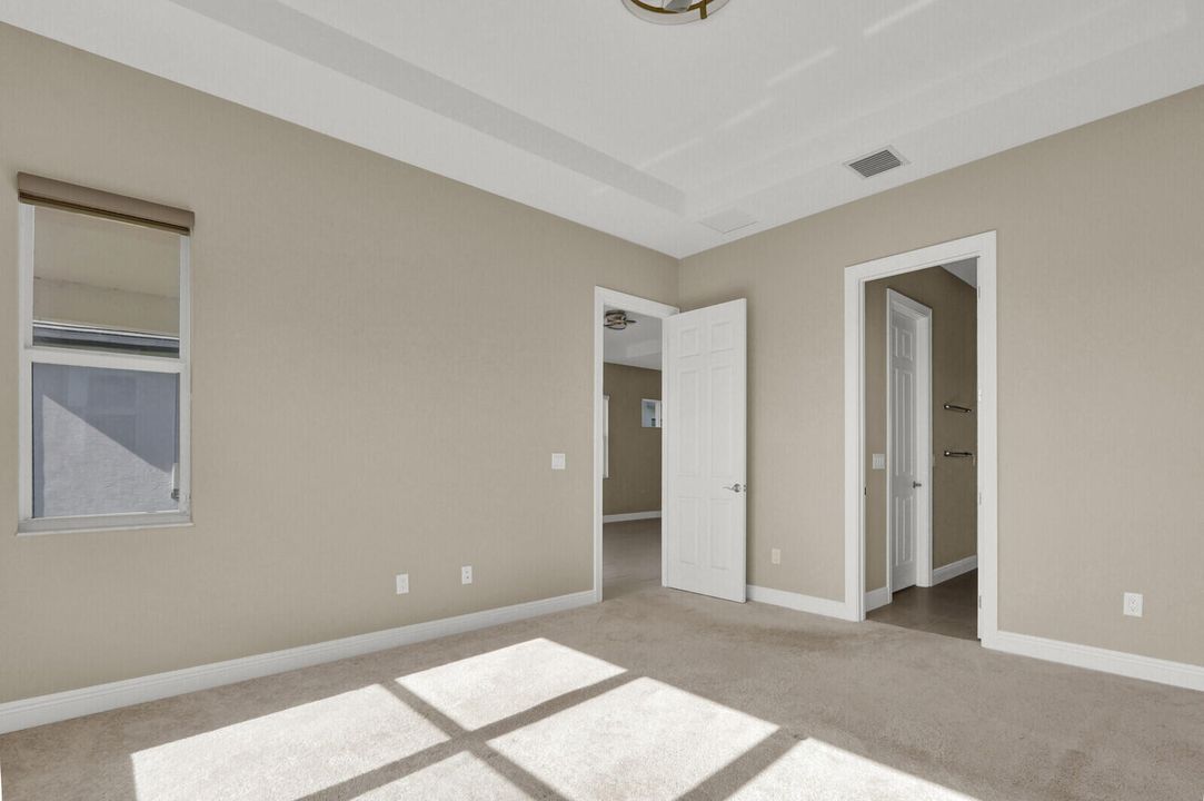 В аренду: $3,300 (2 спален, 2 ванн, 1646 Квадратных фут)