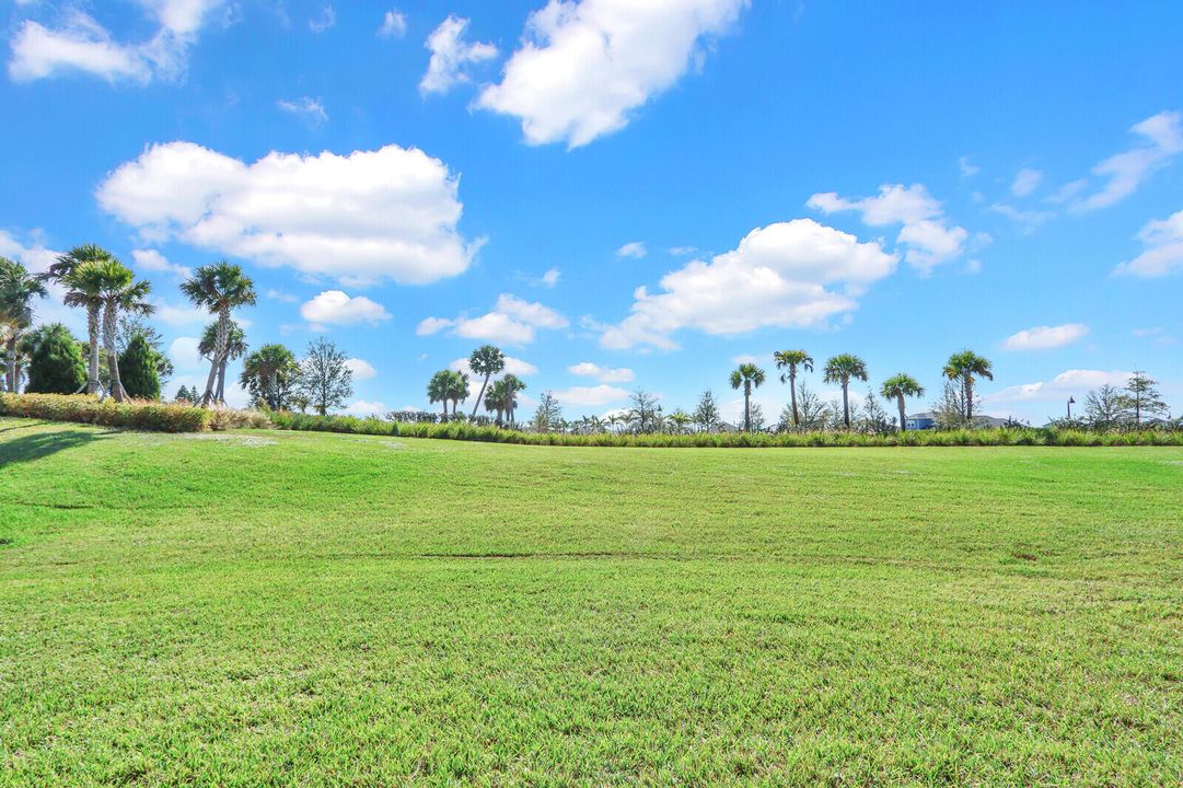 В аренду: $3,300 (2 спален, 2 ванн, 1646 Квадратных фут)