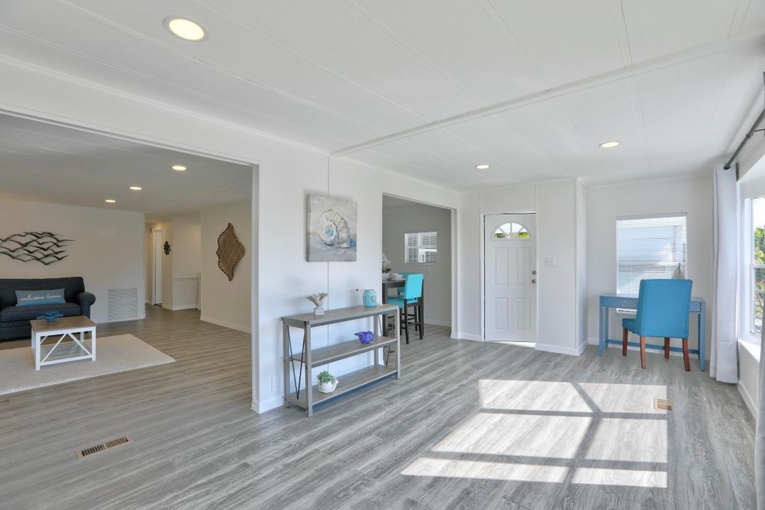 For Sale: $177,000 (2 beds, 2 baths, 1232 Square Feet)