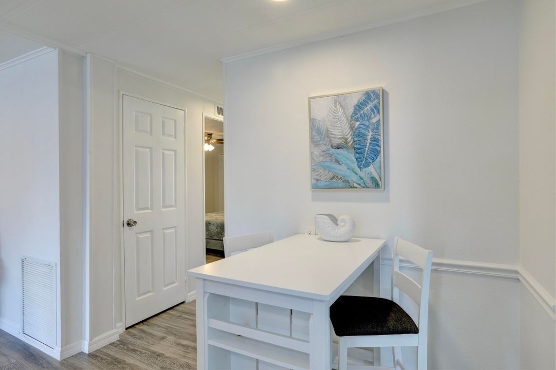 For Sale: $177,000 (2 beds, 2 baths, 1232 Square Feet)