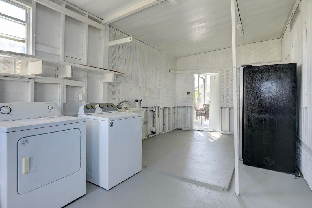 For Sale: $177,000 (2 beds, 2 baths, 1232 Square Feet)