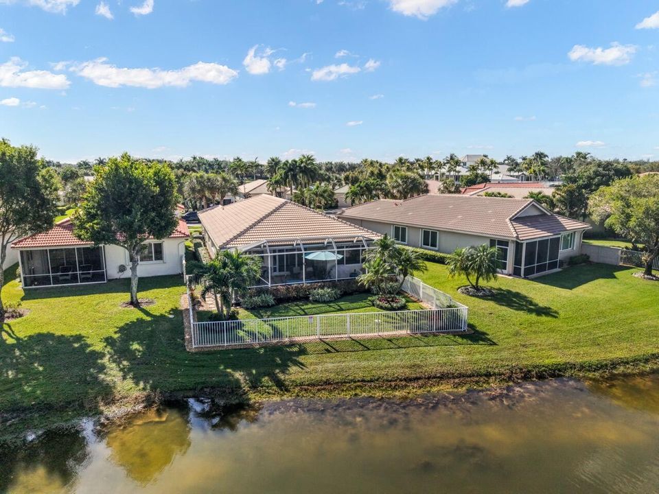 For Sale: $565,000 (3 beds, 2 baths, 1984 Square Feet)