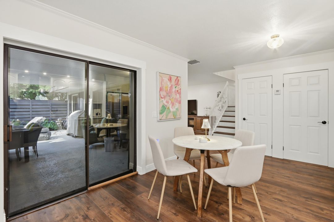 На продажу: $430,000 (2 спален, 2 ванн, 1488 Квадратных фут)