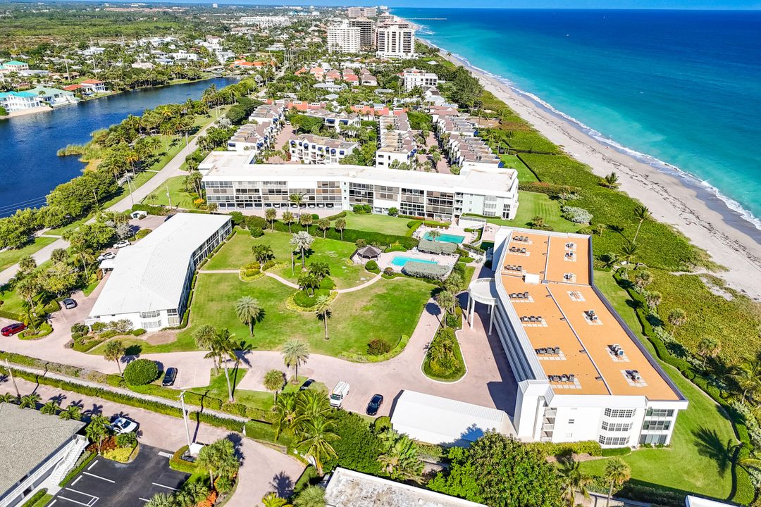 На продажу: $570,000 (2 спален, 2 ванн, 1260 Квадратных фут)