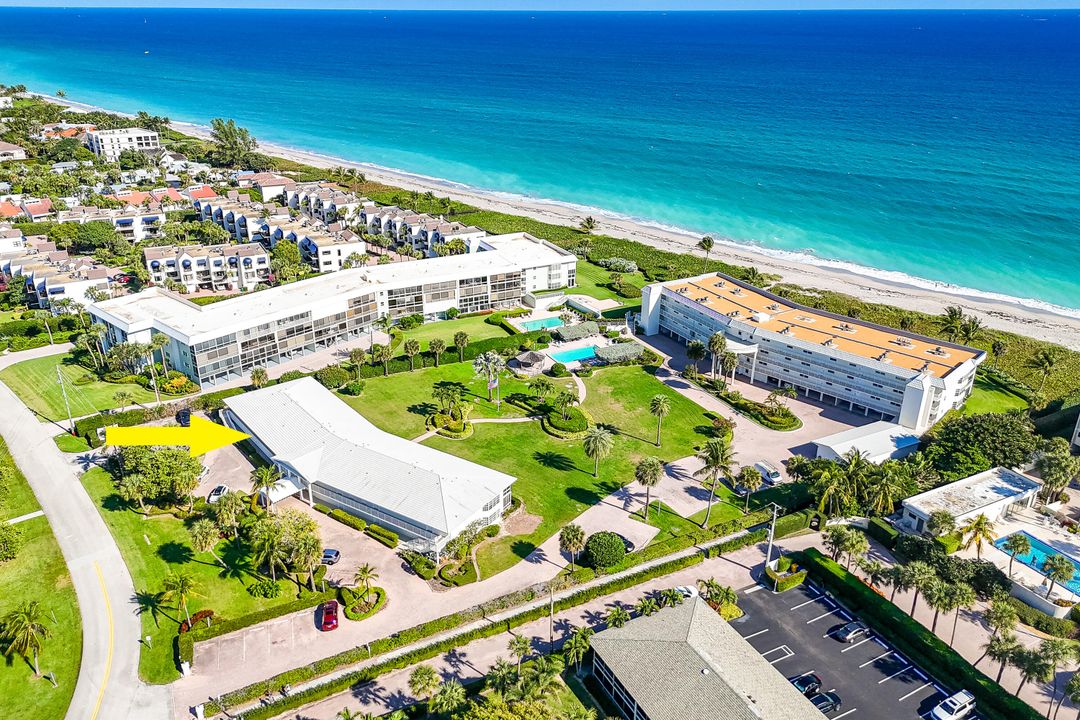 На продажу: $570,000 (2 спален, 2 ванн, 1260 Квадратных фут)