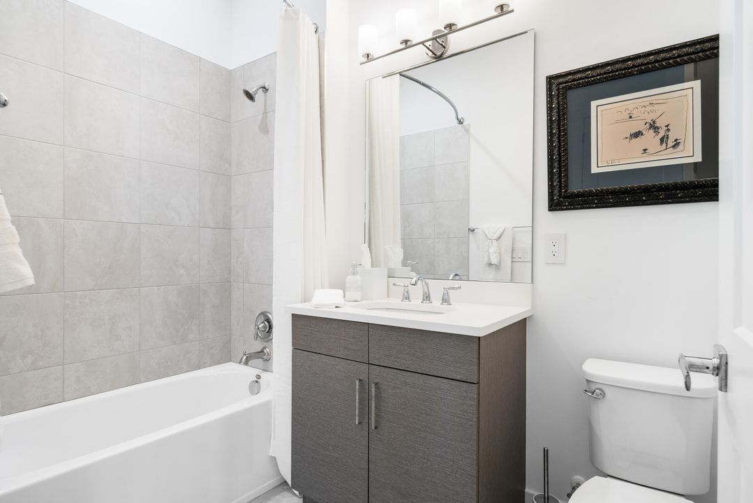 En Venta: $1,275,000 (3 camas, 3 baños, 2025 Pies cuadrados)