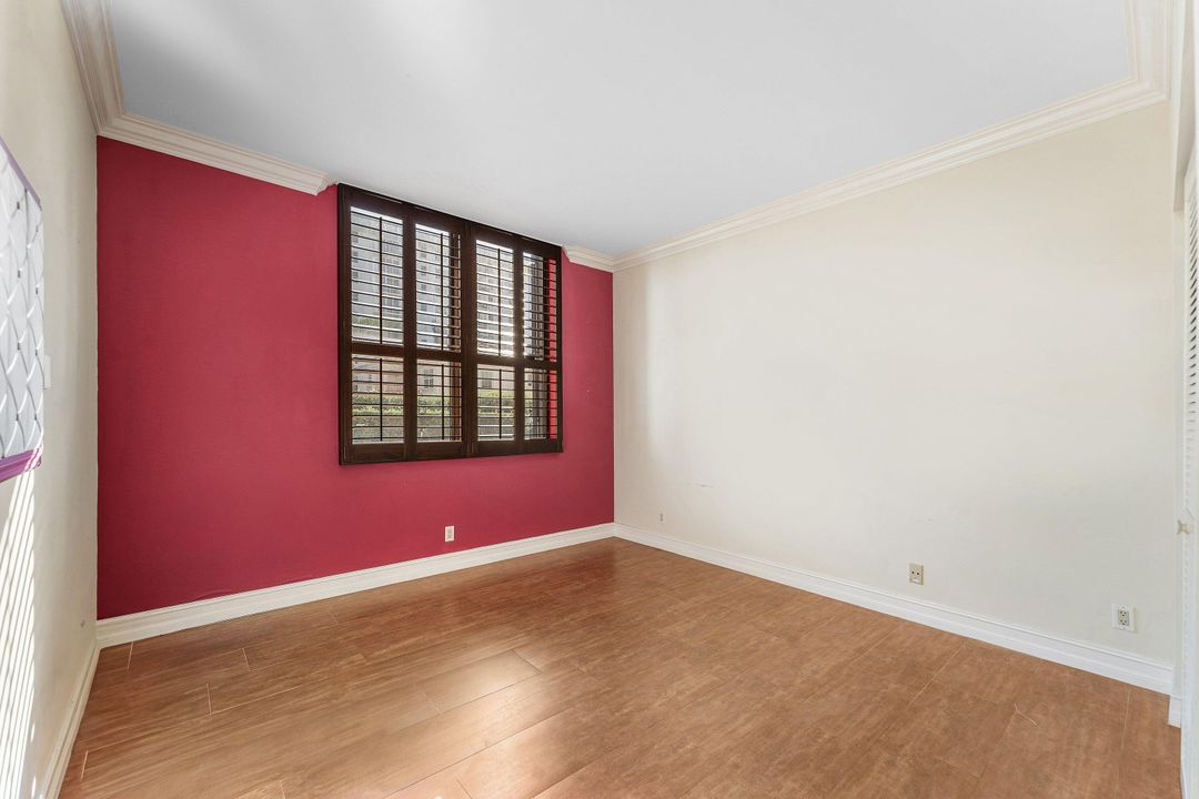 For Sale: $675,000 (2 beds, 2 baths, 1950 Square Feet)