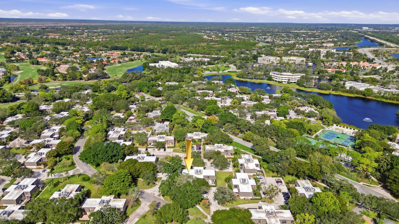 На продажу: $430,000 (2 спален, 2 ванн, 1488 Квадратных фут)