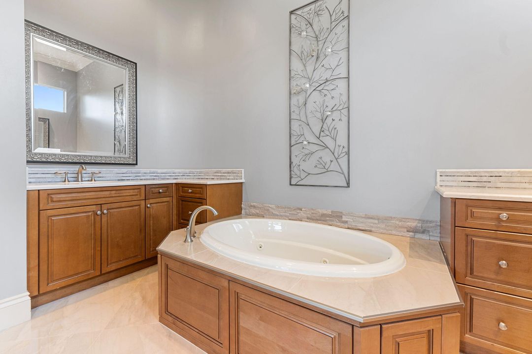 For Sale: $1,479,999 (4 beds, 4 baths, 4652 Square Feet)