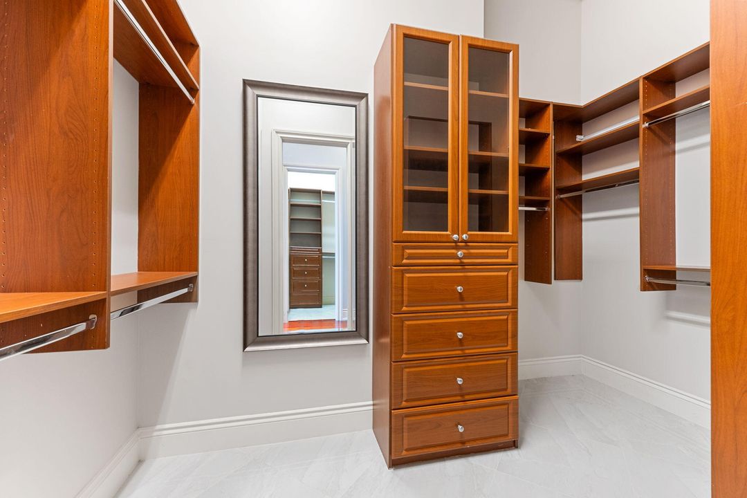 For Sale: $1,479,999 (4 beds, 4 baths, 4652 Square Feet)