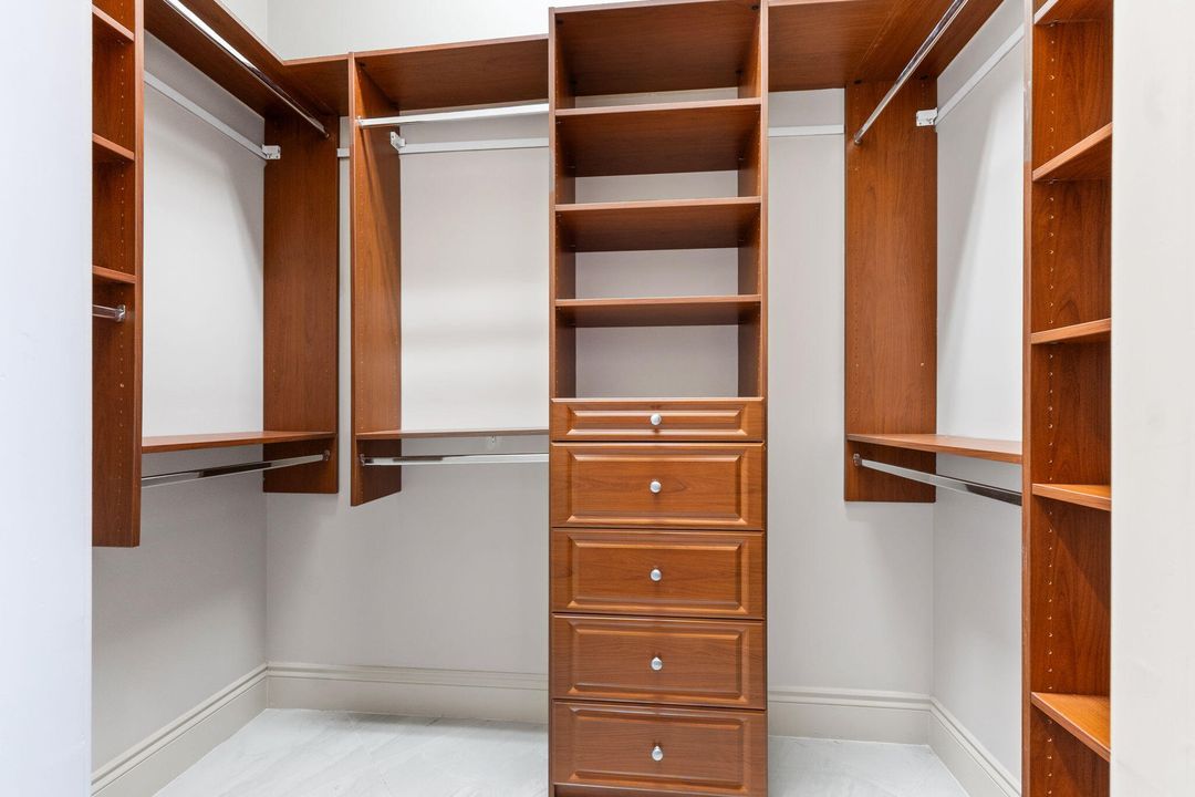 For Sale: $1,479,999 (4 beds, 4 baths, 4652 Square Feet)