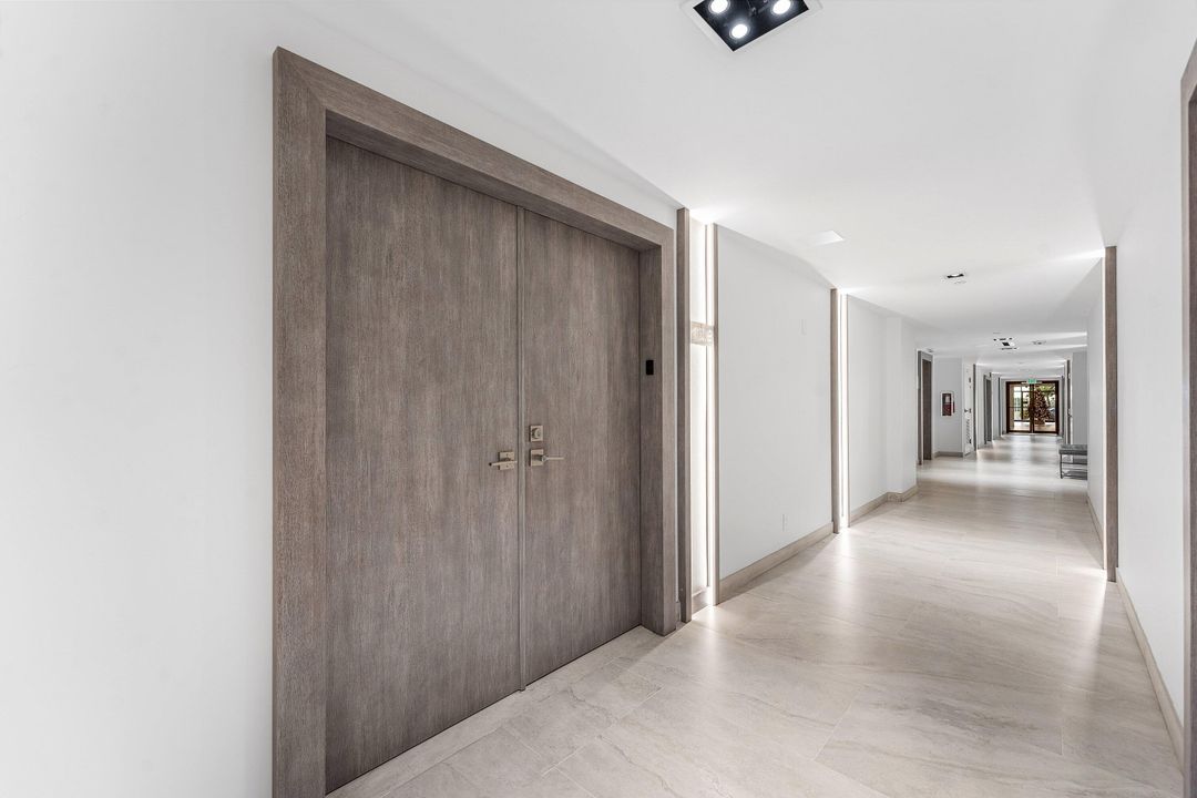 For Sale: $675,000 (2 beds, 2 baths, 1950 Square Feet)