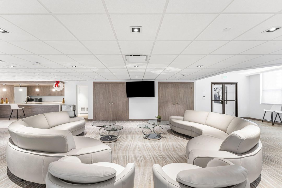 For Sale: $675,000 (2 beds, 2 baths, 1950 Square Feet)